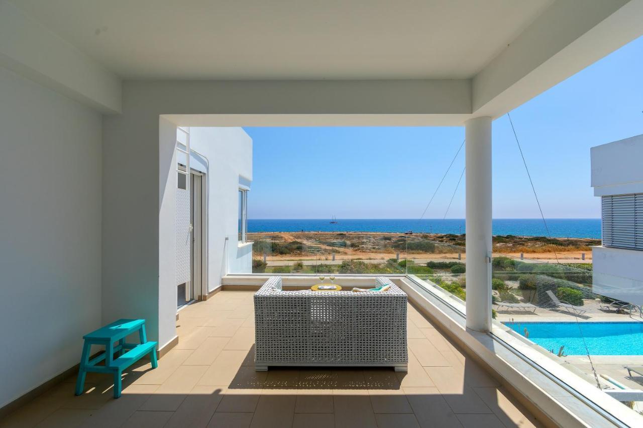 Protaras Beachfront Villa Alia מראה חיצוני תמונה