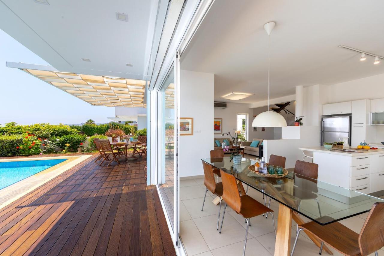 Protaras Beachfront Villa Alia מראה חיצוני תמונה