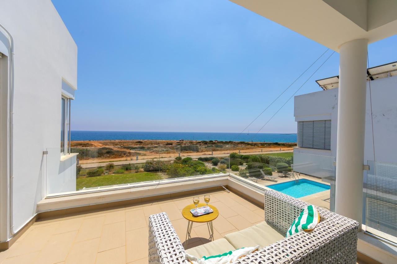 Protaras Beachfront Villa Alia מראה חיצוני תמונה